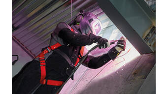 When is flame-retardant fall protection indispensable?